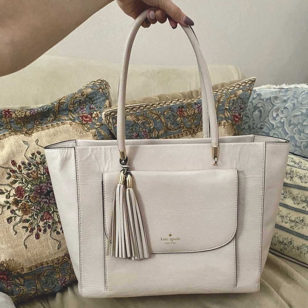 Kate Spade | Longacre Court Cal Pebble Tassel Tote Bag